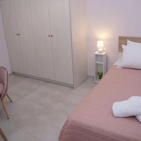 Irini's - 3 Mins To The Sea Chania (Crete)