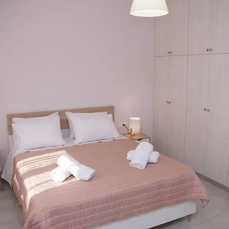 Ferienhaus Irini's - 3 Mins To The Sea *
